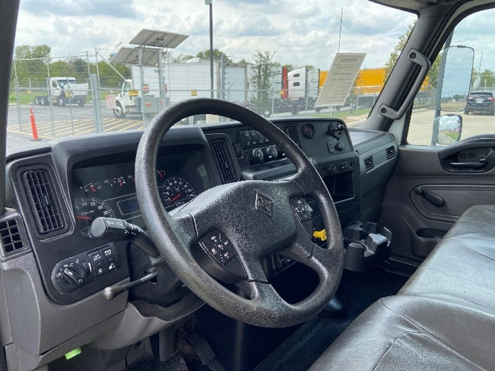 Medium Duty Box Truck-Light and Medium Duty Trucks-International-2020-MV607-San Antonio-TX-150,687\n\t\tmiles-$ 64,500 - Image 17