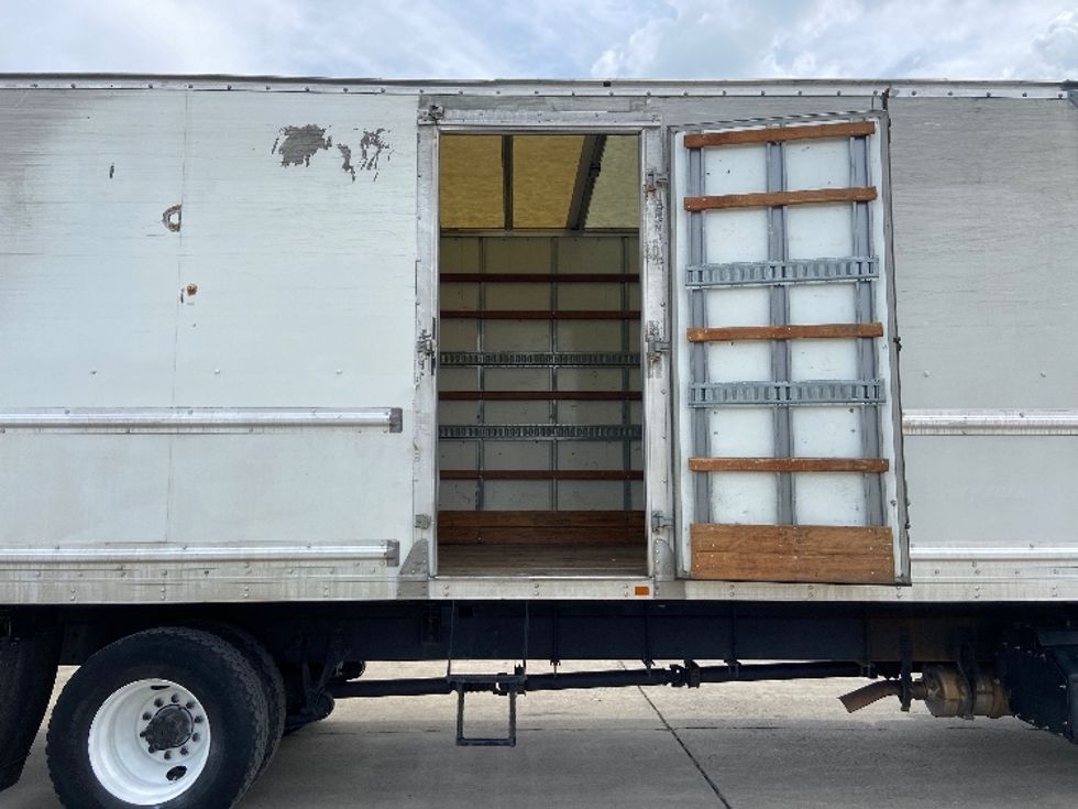 Medium Duty Box Truck-Light and Medium Duty Trucks-International-2020-MV607-San Antonio-TX-150,687\n\t\tmiles-$ 64,500 - Image 25