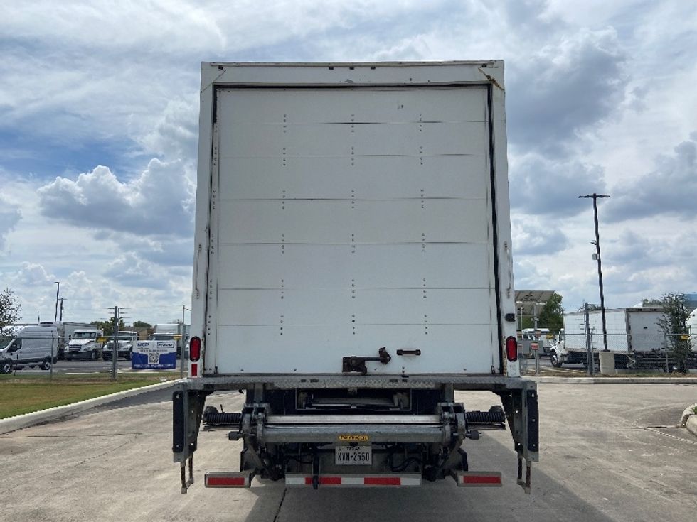 Medium Duty Box Truck-Light and Medium Duty Trucks-International-2020-MV607-San Antonio-TX-150,687\n\t\tmiles-$ 64,500 - Image 7