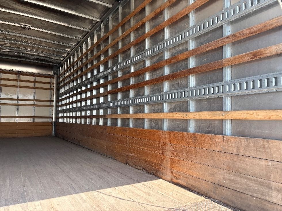 Medium Duty Box Truck-Light and Medium Duty Trucks-International-2020-MV607-San Antonio-TX-155,010\n\t\tmiles-$ 53,250 - Image 12