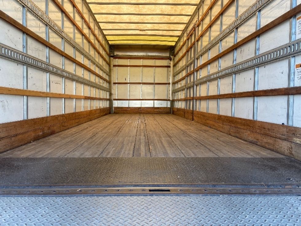 Medium Duty Box Truck-Light and Medium Duty Trucks-International-2020-MV607-San Antonio-TX-217,941\n\t\tmiles-$ 49,500 - Image 10