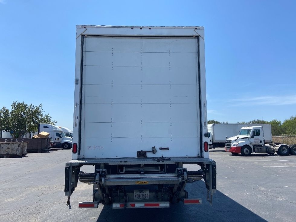 Medium Duty Box Truck-Light and Medium Duty Trucks-International-2020-MV607-San Antonio-TX-217,941\n\t\tmiles-$ 49,500 - Image 7