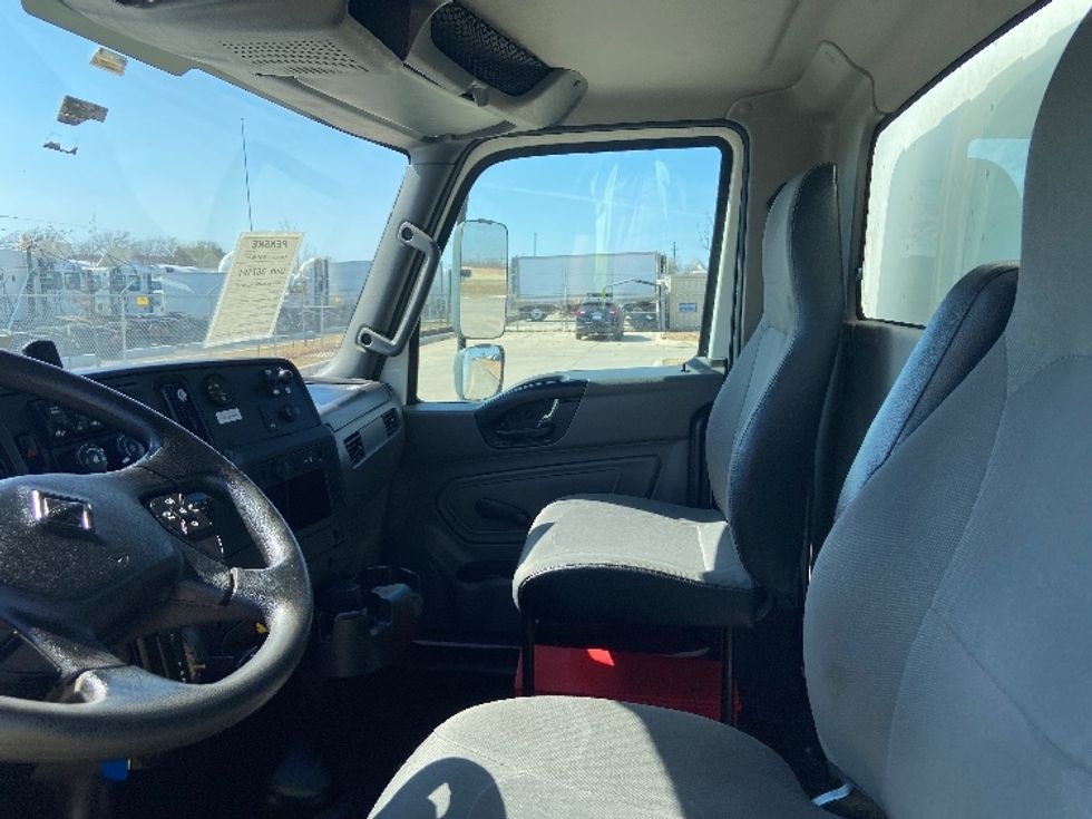 Medium Duty Box Truck-Light and Medium Duty Trucks-International-2020-MV607-San Antonio-TX-259,876\n\t\tmiles-$ 30,250 - Image 19