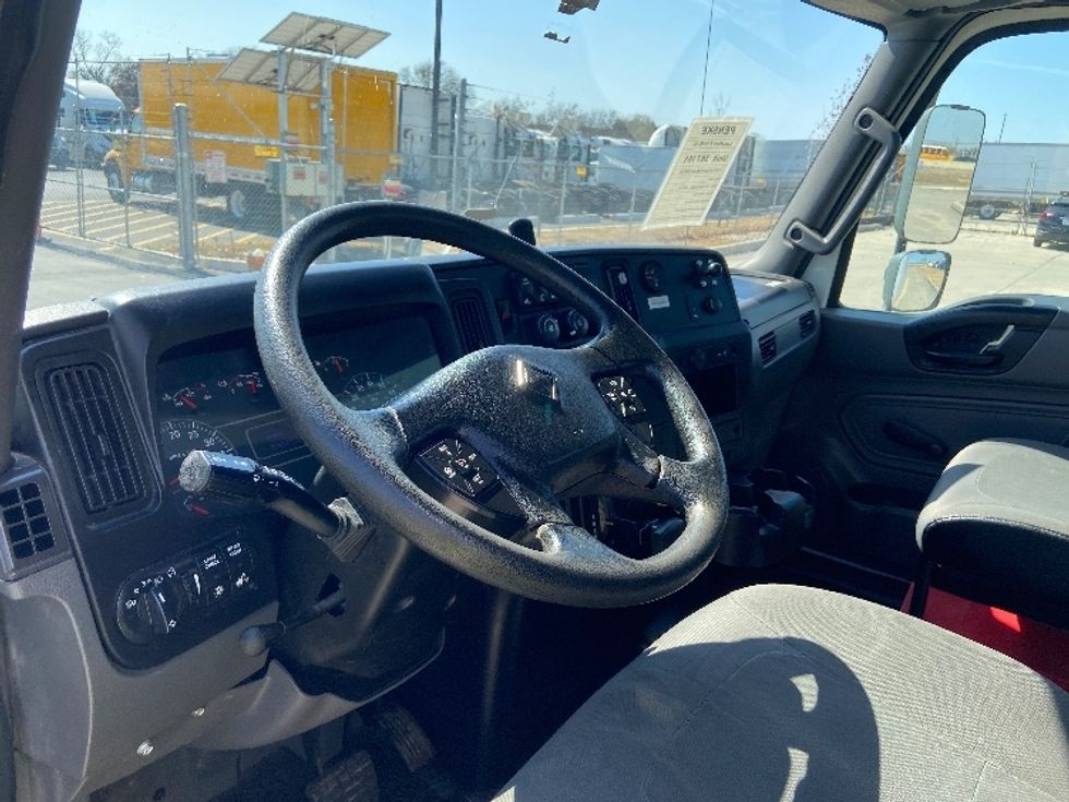 Medium Duty Box Truck-Light and Medium Duty Trucks-International-2020-MV607-San Antonio-TX-259,876\n\t\tmiles-$ 30,250 - Image 17