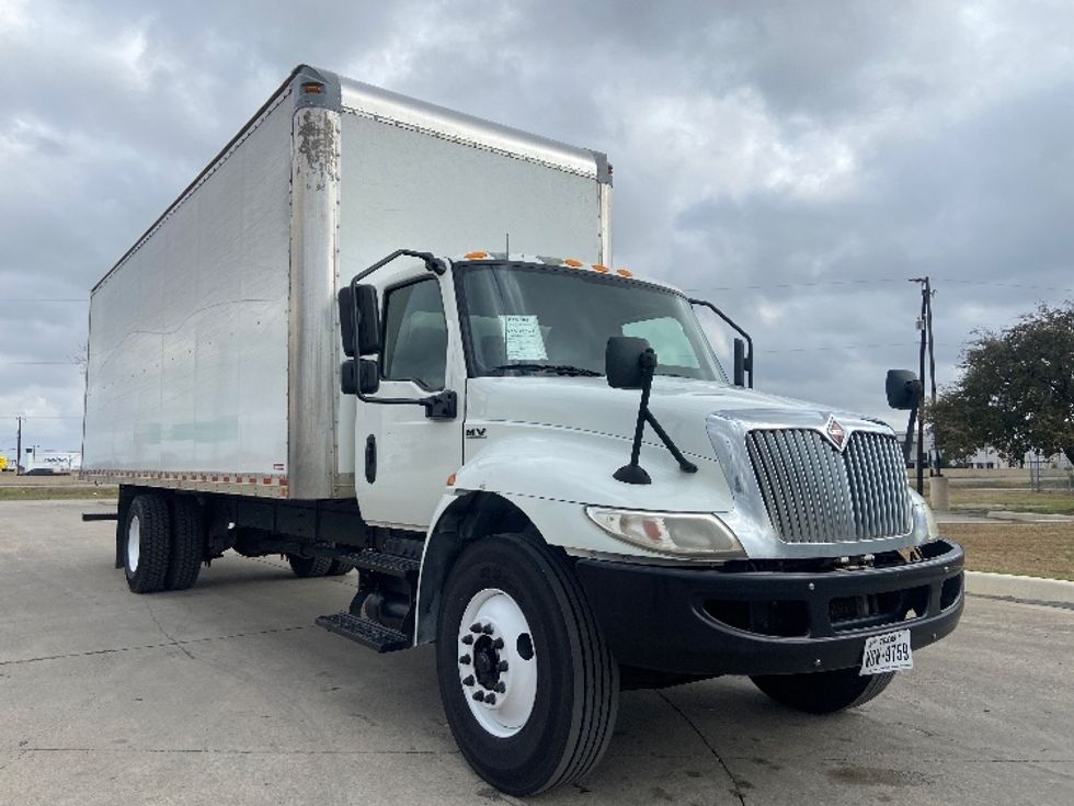 Medium Duty Box Truck-Light and Medium Duty Trucks-International-2020-MV607-San Antonio-TX-287,120\n\t\tmiles-$ 26,750 - Image 1