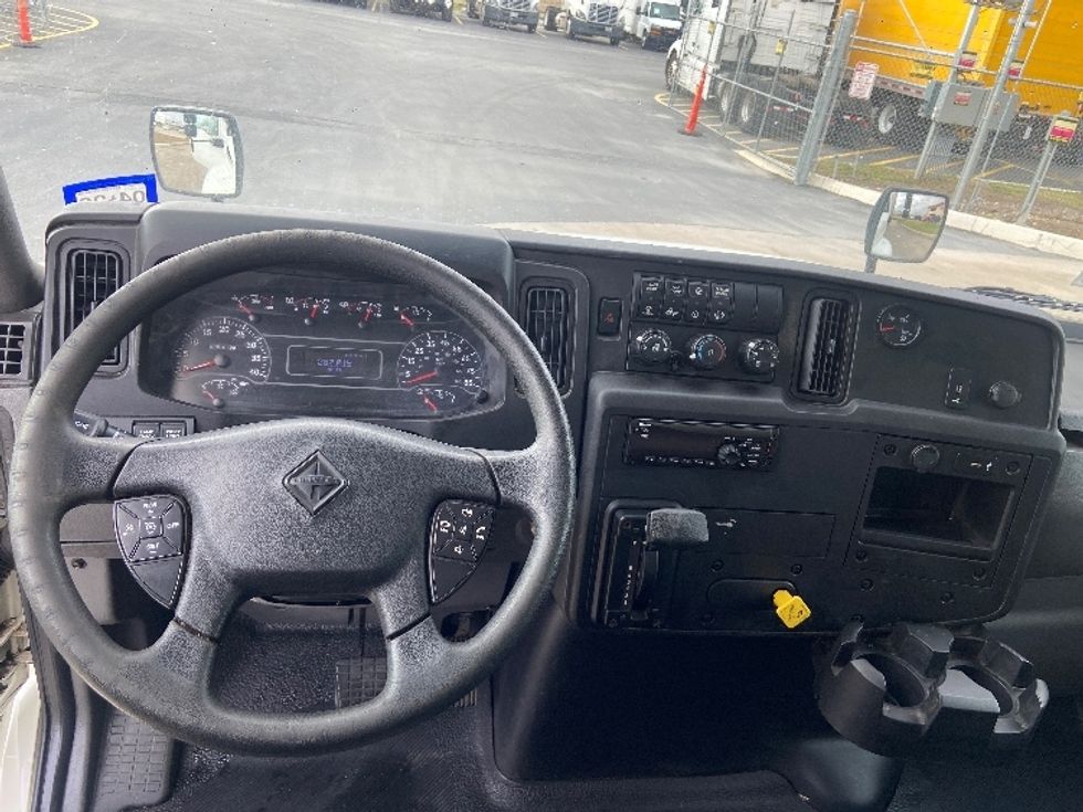 Medium Duty Box Truck-Light and Medium Duty Trucks-International-2020-MV607-San Antonio-TX-287,120\n\t\tmiles-$ 26,750 - Image 16