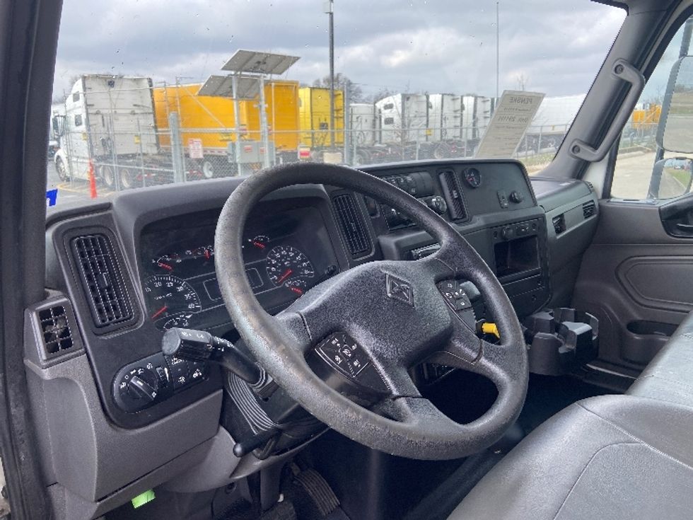 Medium Duty Box Truck-Light and Medium Duty Trucks-International-2020-MV607-San Antonio-TX-287,120\n\t\tmiles-$ 26,750 - Image 15