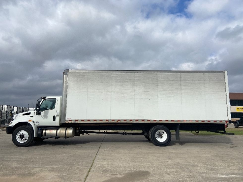 Medium Duty Box Truck-Light and Medium Duty Trucks-International-2020-MV607-San Antonio-TX-287,120\n\t\tmiles-$ 26,750 - Image 4