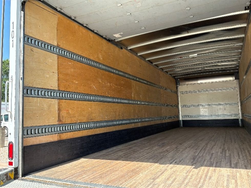 Medium Duty Box Truck-Light and Medium Duty Trucks-International-2020-MV607-San Antonio-TX-72,268\n\t\tmiles-$ 65,250 - Image 11