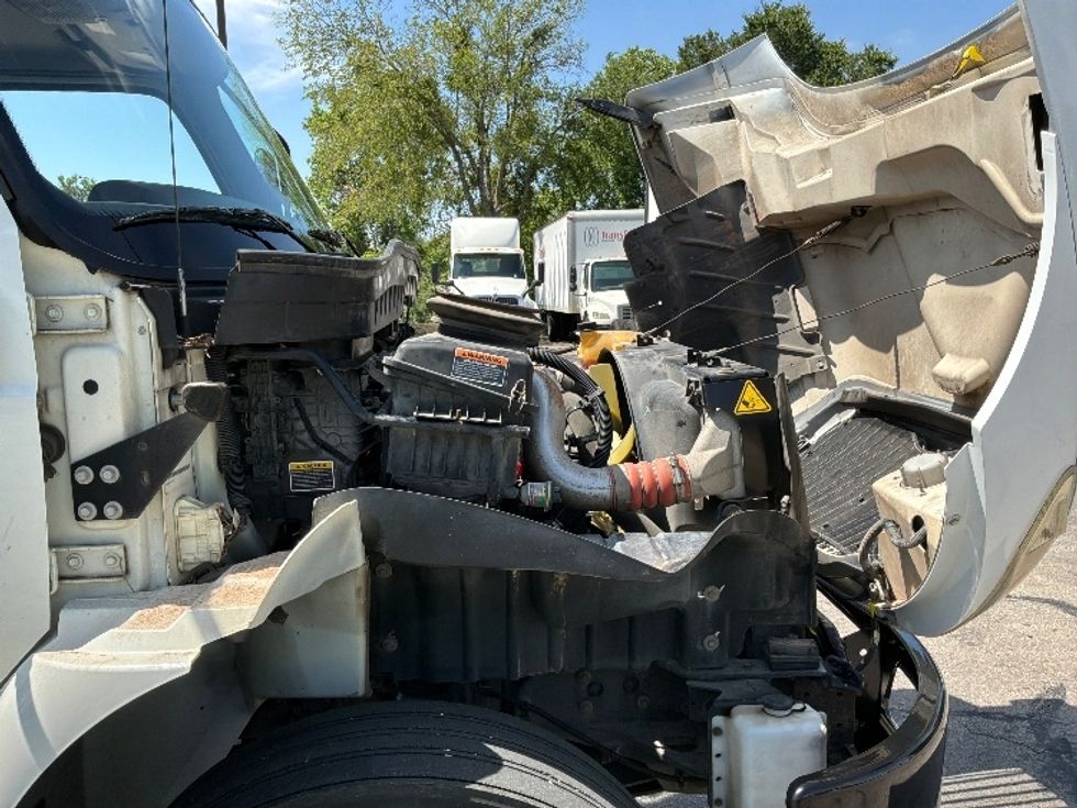 Medium Duty Box Truck-Light and Medium Duty Trucks-International-2020-MV607-San Antonio-TX-72,268\n\t\tmiles-$ 65,250 - Image 23