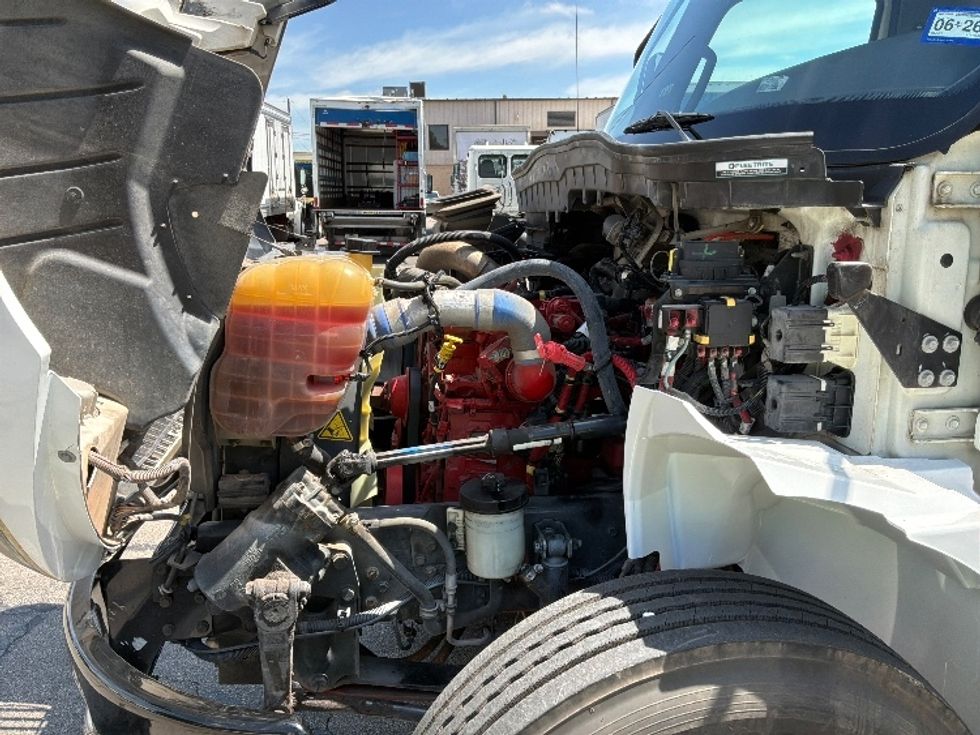 Medium Duty Box Truck-Light and Medium Duty Trucks-International-2020-MV607-San Antonio-TX-72,268\n\t\tmiles-$ 65,250 - Image 24