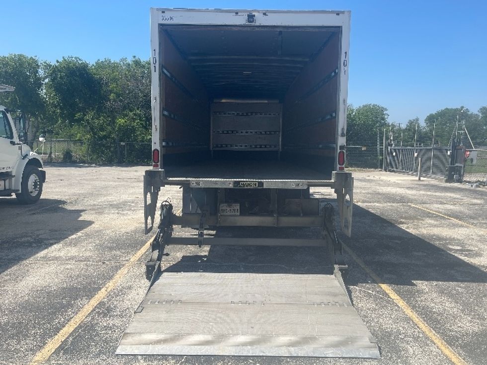 Medium Duty Box Truck-Light and Medium Duty Trucks-International-2020-MV607-San Antonio-TX-72,268\n\t\tmiles-$ 65,250 - Image 9
