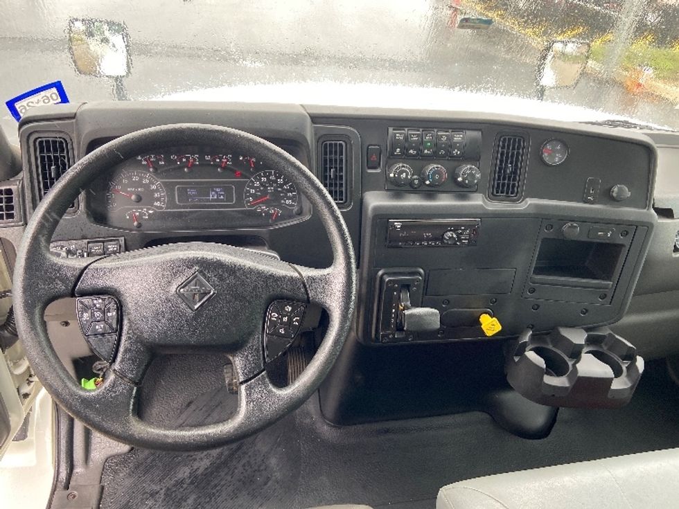 Medium Duty Box Truck-Light and Medium Duty Trucks-International-2020-MV607-San Antonio-TX-93,605\n\t\tmiles-$ 65,250 - Image 17