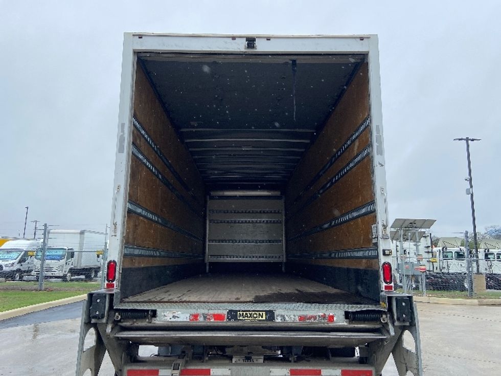 Medium Duty Box Truck-Light and Medium Duty Trucks-International-2020-MV607-San Antonio-TX-93,605\n\t\tmiles-$ 65,250 - Image 8