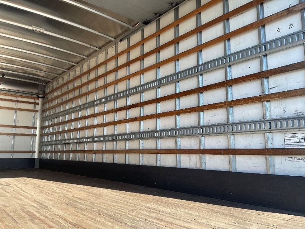 Medium Duty Box Truck-Light and Medium Duty Trucks-International-2020-MV607-Santa Ana-CA-163,777\n\t\tmiles-$ 53,500 - Image 12