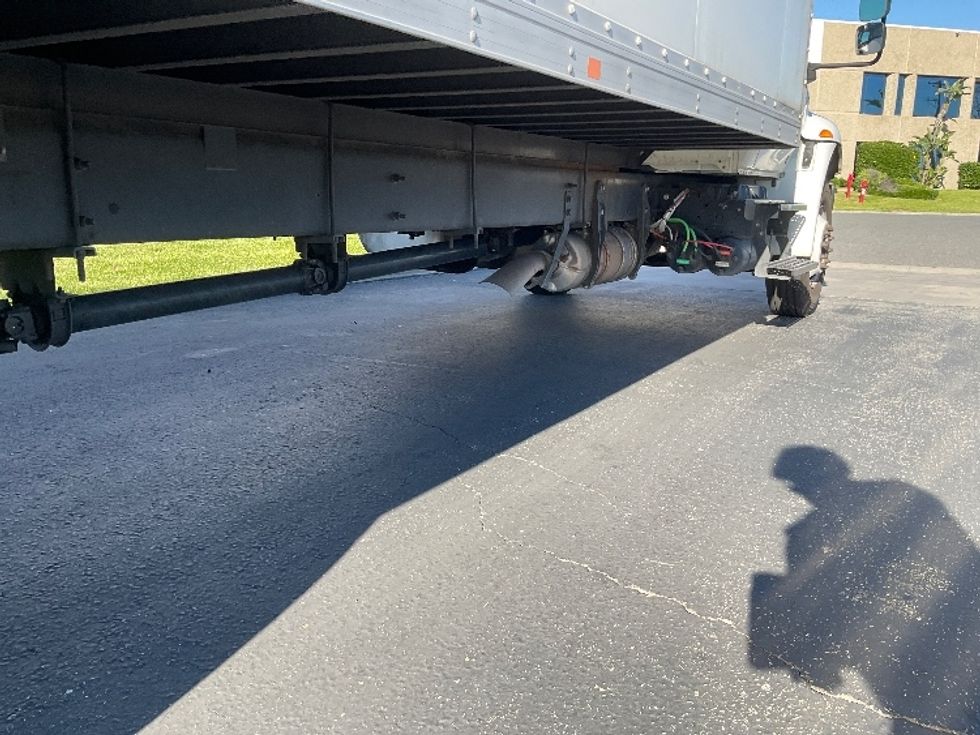 Medium Duty Box Truck-Light and Medium Duty Trucks-International-2020-MV607-Santa Ana-CA-163,777\n\t\tmiles-$ 53,500 - Image 14