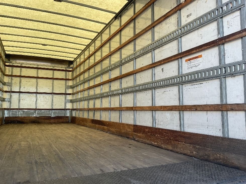 Medium Duty Box Truck-Light and Medium Duty Trucks-International-2020-MV607-Seattle-WA-123,974\n\t\tmiles-$ 57,250 - Image 12