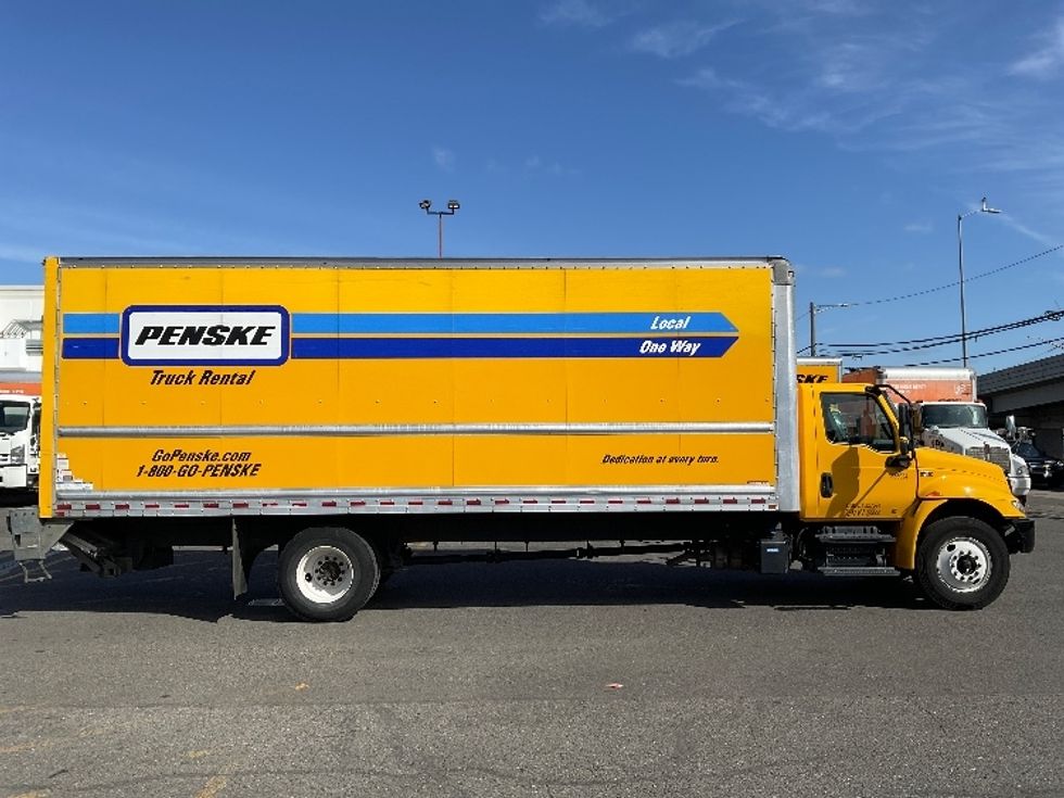 Medium Duty Box Truck-Light and Medium Duty Trucks-International-2020-MV607-Seattle-WA-123,974\n\t\tmiles-$ 57,250 - Image 15
