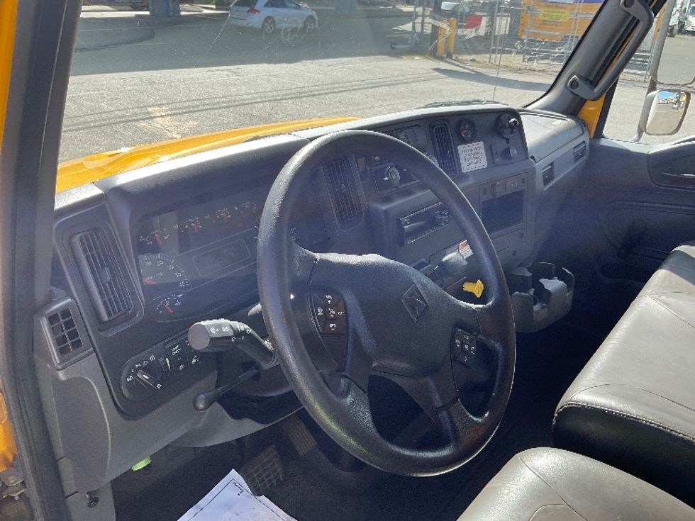 Medium Duty Box Truck-Light and Medium Duty Trucks-International-2020-MV607-Seattle-WA-123,974\n\t\tmiles-$ 57,250 - Image 17