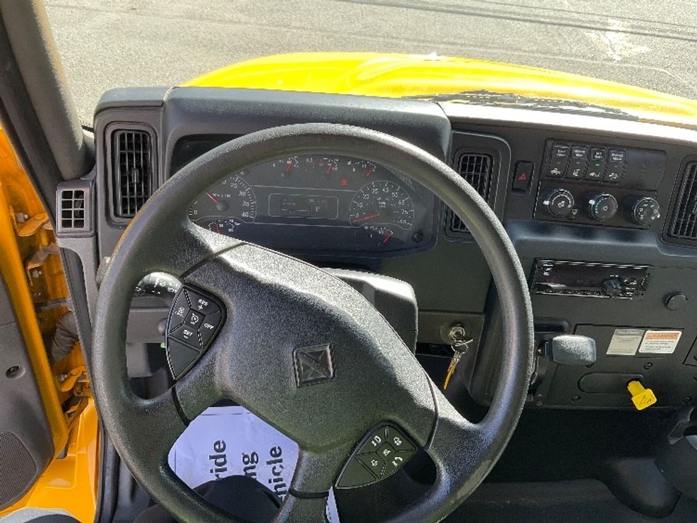 Medium Duty Box Truck-Light and Medium Duty Trucks-International-2020-MV607-Seattle-WA-123,974\n\t\tmiles-$ 57,250 - Image 18