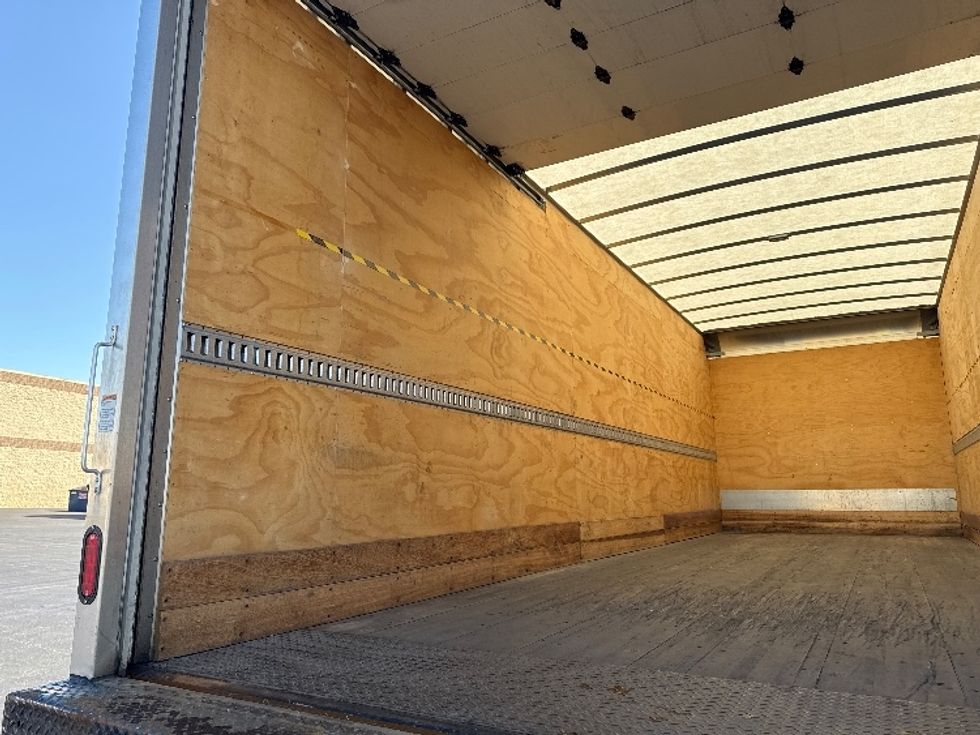 Medium Duty Box Truck-Light and Medium Duty Trucks-International-2020-MV607-Sheboygan-WI-16,254\n\t\tmiles-$ 58,750 - Image 11