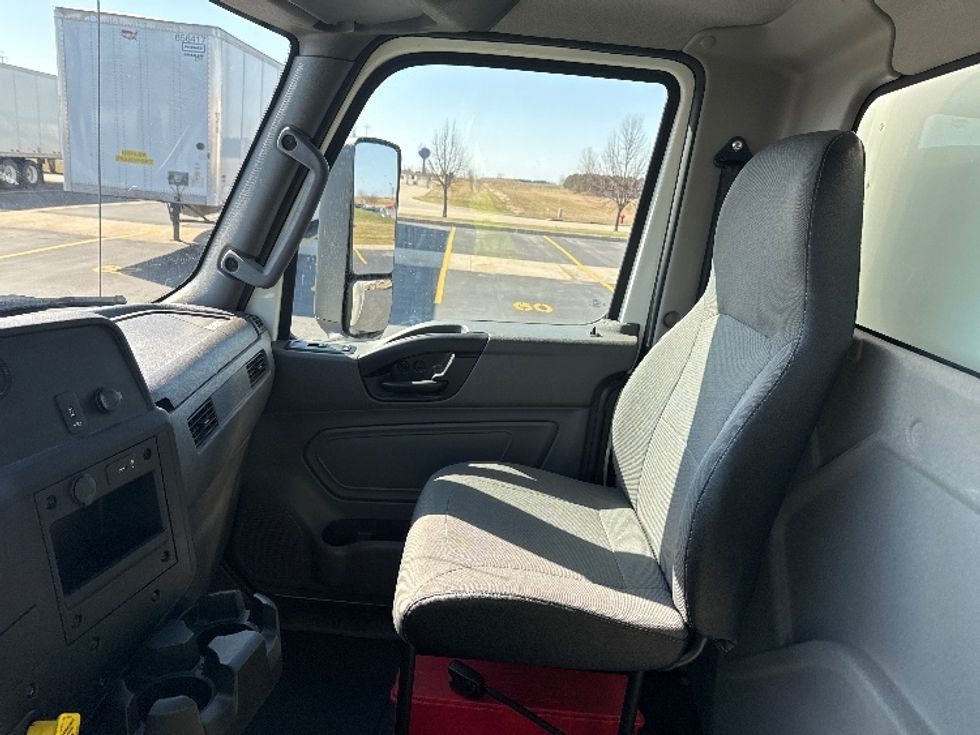 Medium Duty Box Truck-Light and Medium Duty Trucks-International-2020-MV607-Sheboygan-WI-16,254\n\t\tmiles-$ 58,750 - Image 19