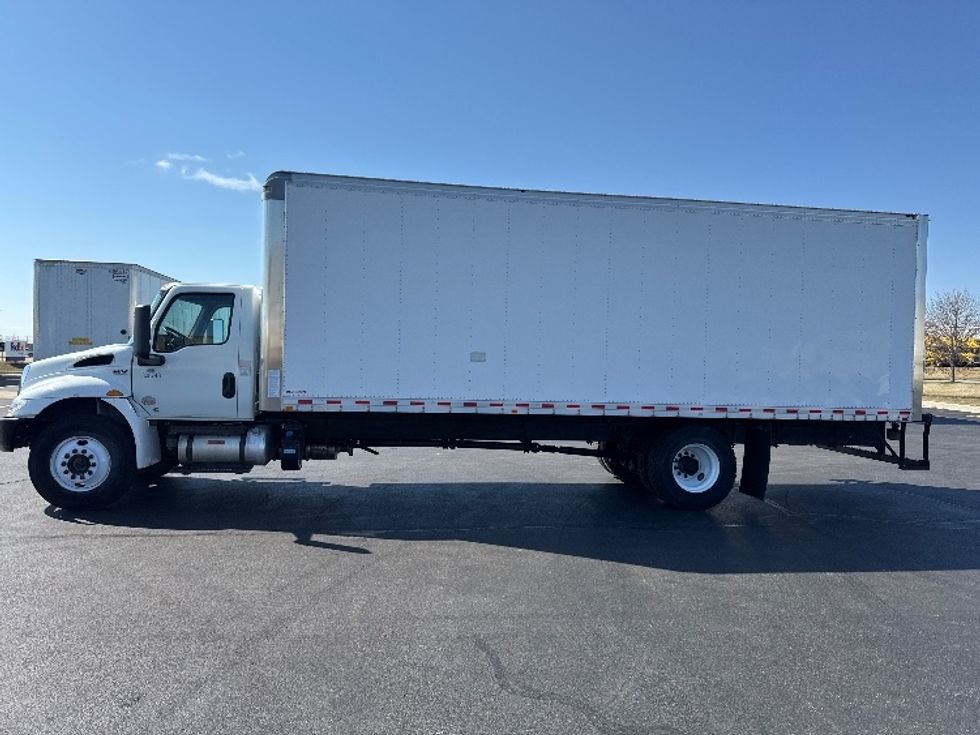 Medium Duty Box Truck-Light and Medium Duty Trucks-International-2020-MV607-Sheboygan-WI-16,254\n\t\tmiles-$ 58,750 - Image 4