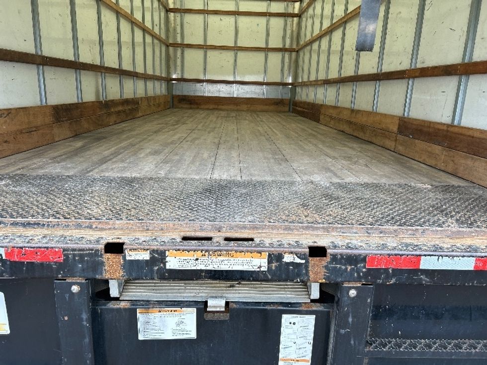 Medium Duty Box Truck-Light and Medium Duty Trucks-International-2020-MV607-Sioux Falls-SD-167,364\n\t\tmiles-$ 33,750 - Image 10