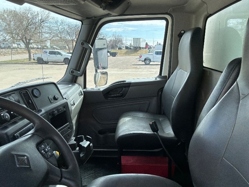 Medium Duty Box Truck-Light and Medium Duty Trucks-International-2020-MV607-Sioux Falls-SD-440,398\n\t\tmiles-$ 21,750 - Image 16