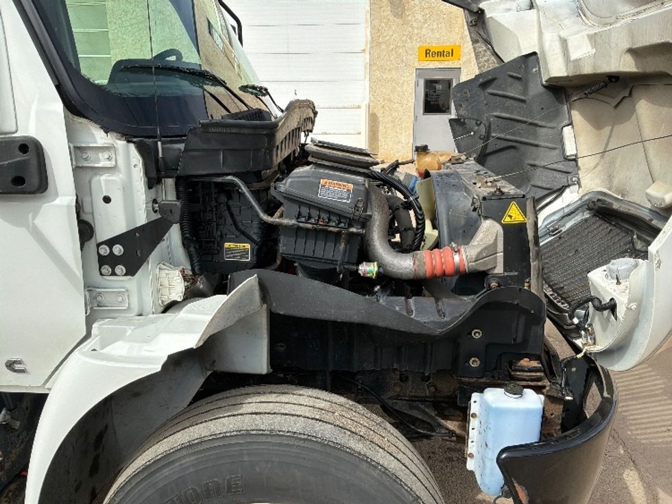 Medium Duty Box Truck-Light and Medium Duty Trucks-International-2020-MV607-Sioux Falls-SD-440,398\n\t\tmiles-$ 21,750 - Image 20