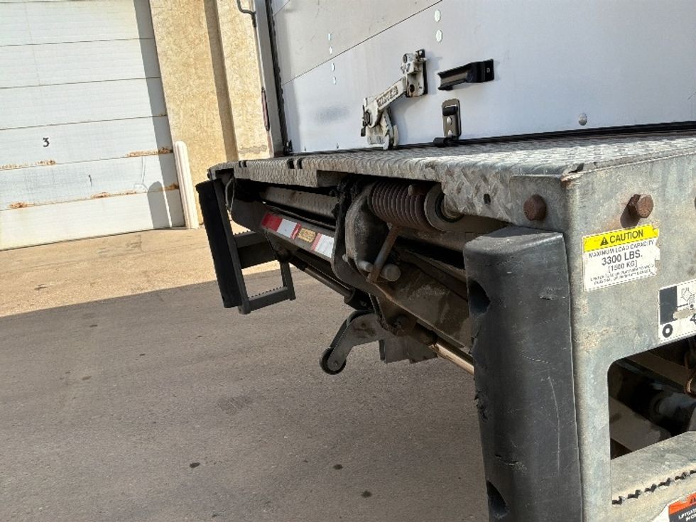 Medium Duty Box Truck-Light and Medium Duty Trucks-International-2020-MV607-Sioux Falls-SD-440,398\n\t\tmiles-$ 21,750 - Image 23