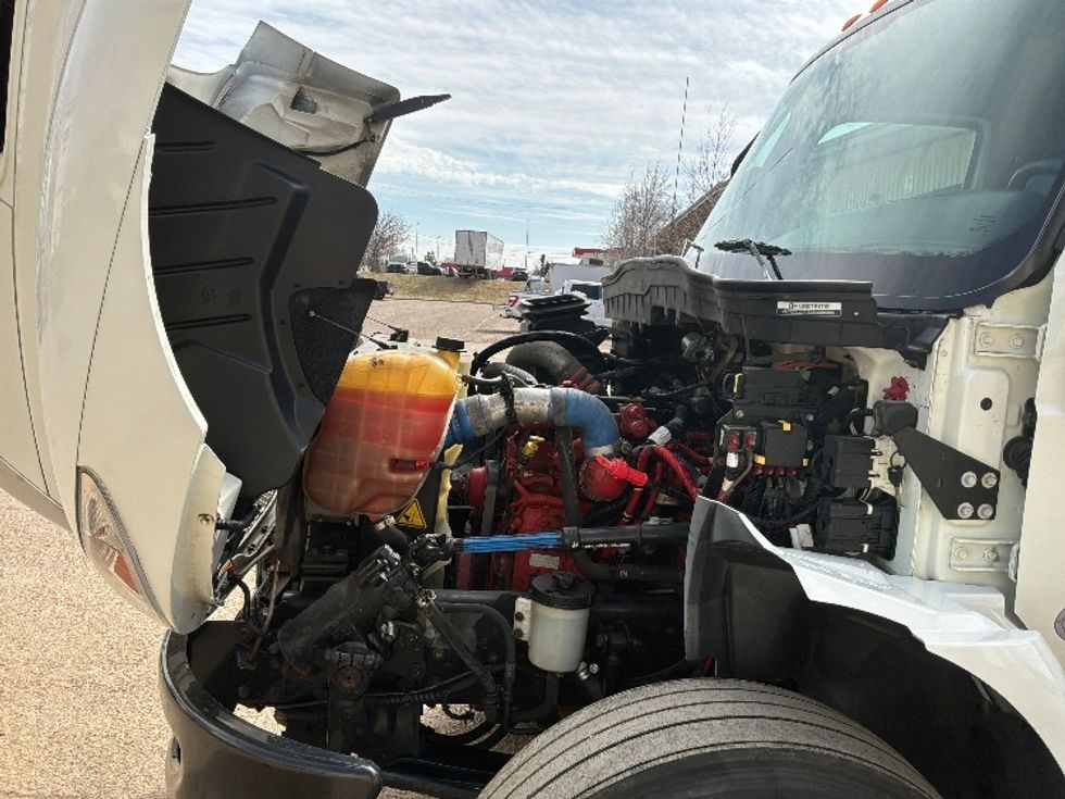 Medium Duty Box Truck-Light and Medium Duty Trucks-International-2020-MV607-Sioux Falls-SD-440,398\n\t\tmiles-$ 21,750 - Image 21