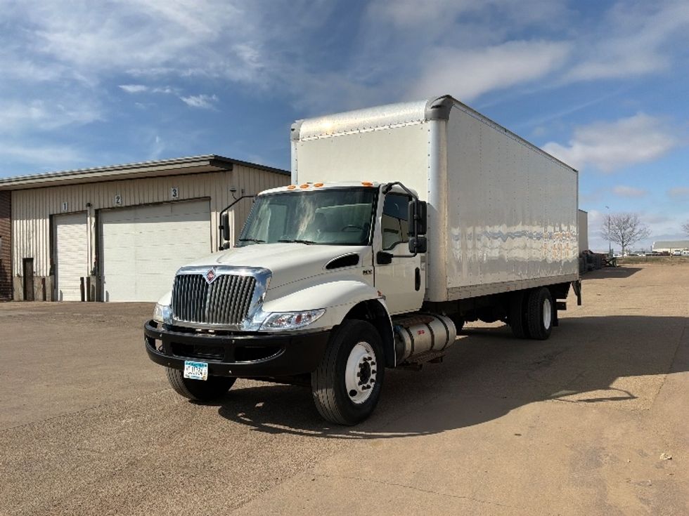 Medium Duty Box Truck-Light and Medium Duty Trucks-International-2020-MV607-Sioux Falls-SD-440,398\n\t\tmiles-$ 21,750 - Image 3