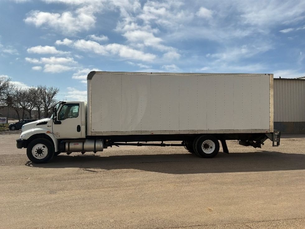 Medium Duty Box Truck-Light and Medium Duty Trucks-International-2020-MV607-Sioux Falls-SD-440,398\n\t\tmiles-$ 21,750 - Image 4