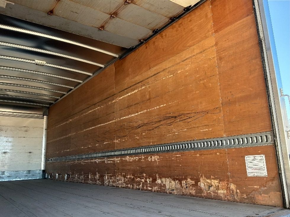 Medium Duty Box Truck-Light and Medium Duty Trucks-International-2020-MV607-Sioux Falls-SD-452,004\n\t\tmiles-$ 21,750 - Image 12