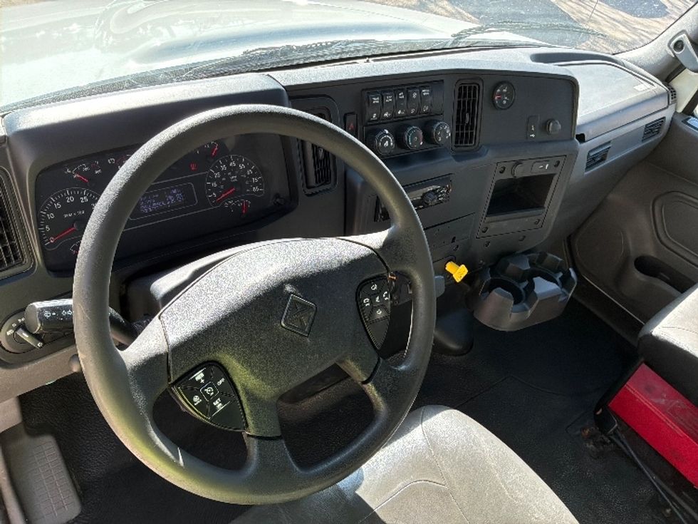 Medium Duty Box Truck-Light and Medium Duty Trucks-International-2020-MV607-Sioux Falls-SD-452,004\n\t\tmiles-$ 21,750 - Image 17