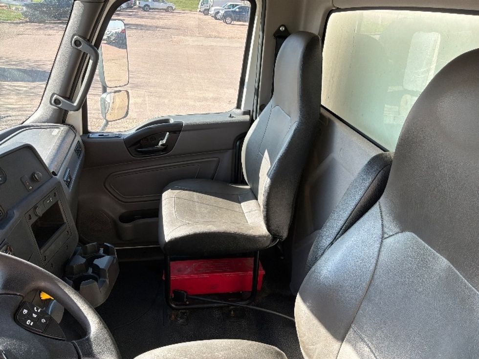 Medium Duty Box Truck-Light and Medium Duty Trucks-International-2020-MV607-Sioux Falls-SD-452,004\n\t\tmiles-$ 21,750 - Image 19