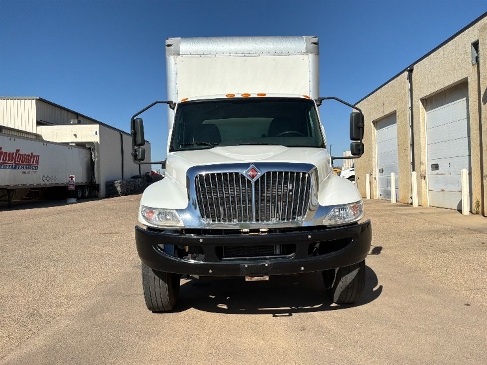 Medium Duty Box Truck-Light and Medium Duty Trucks-International-2020-MV607-Sioux Falls-SD-452,004\n\t\tmiles-$ 21,750 - Image 2