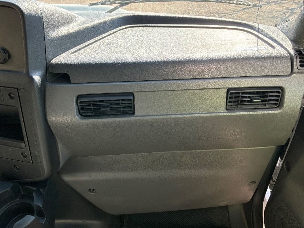 Medium Duty Box Truck-Light and Medium Duty Trucks-International-2020-MV607-Sioux Falls-SD-452,004\n\t\tmiles-$ 21,750 - Image 21