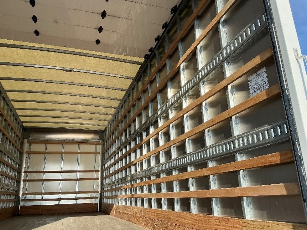 Medium Duty Box Truck-Light and Medium Duty Trucks-International-2020-MV607-South Bend-IN-33,985\n\t\tmiles-$ 52,500 - Image 12