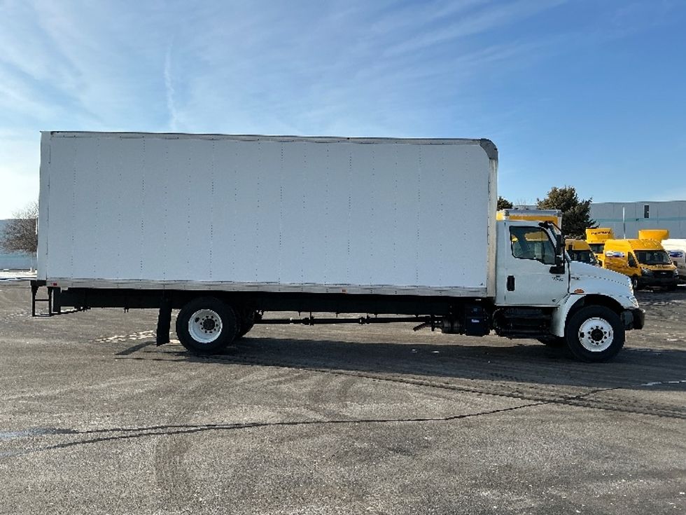 Medium Duty Box Truck-Light and Medium Duty Trucks-International-2020-MV607-South Bend-IN-33,985\n\t\tmiles-$ 52,500 - Image 15