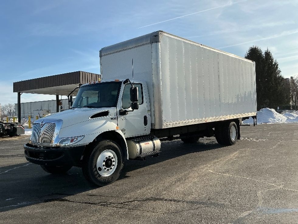 Medium Duty Box Truck-Light and Medium Duty Trucks-International-2020-MV607-South Bend-IN-33,985\n\t\tmiles-$ 52,500 - Image 3
