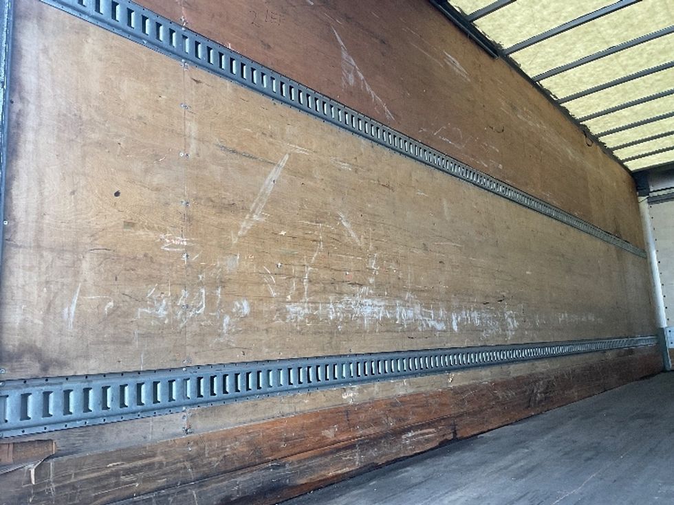 Medium Duty Box Truck-Light and Medium Duty Trucks-International-2020-MV607-South Bend-IN-80,306\n\t\tmiles-$ 59,500 - Image 11