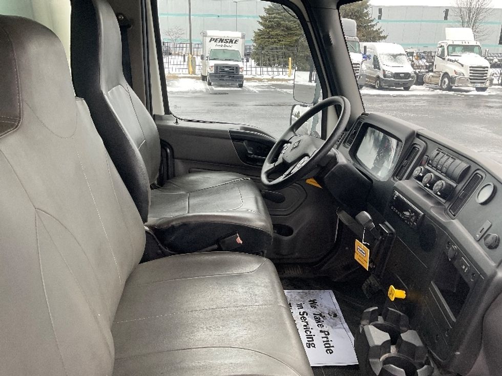 Medium Duty Box Truck-Light and Medium Duty Trucks-International-2020-MV607-South Bend-IN-80,306\n\t\tmiles-$ 59,500 - Image 22