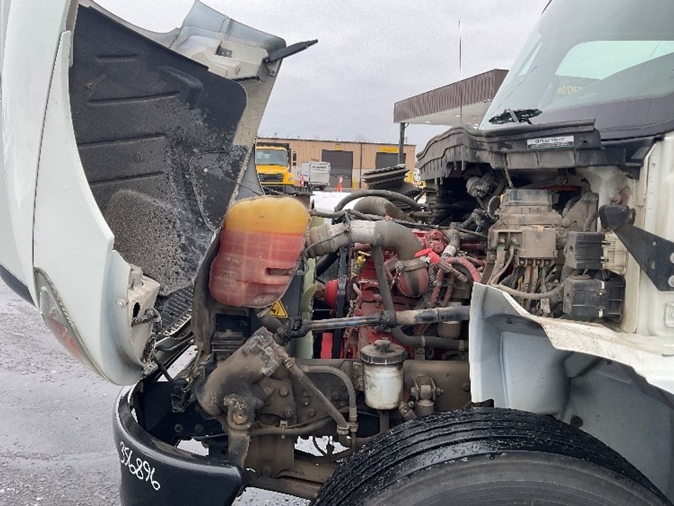 Medium Duty Box Truck-Light and Medium Duty Trucks-International-2020-MV607-South Bend-IN-80,306\n\t\tmiles-$ 59,500 - Image 24