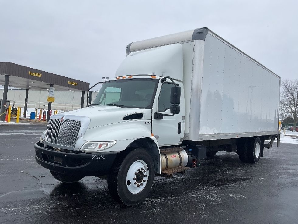 Medium Duty Box Truck-Light and Medium Duty Trucks-International-2020-MV607-South Bend-IN-80,306\n\t\tmiles-$ 59,500 - Image 3
