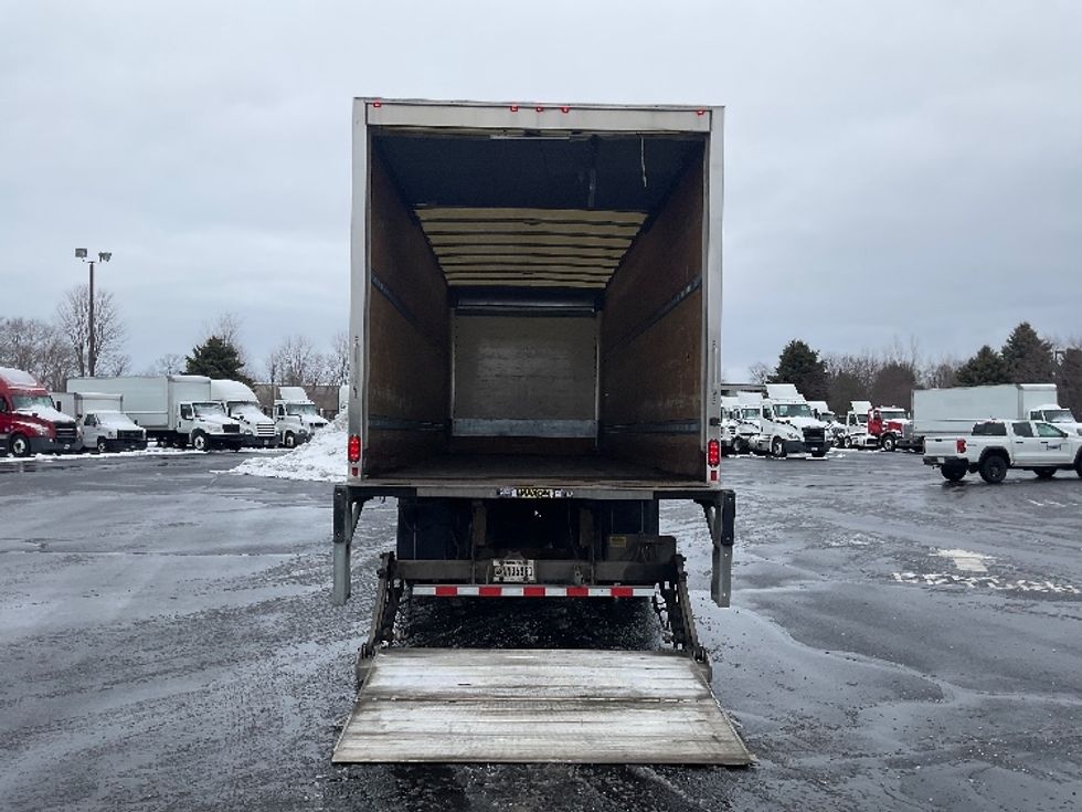 Medium Duty Box Truck-Light and Medium Duty Trucks-International-2020-MV607-South Bend-IN-80,306\n\t\tmiles-$ 59,500 - Image 9