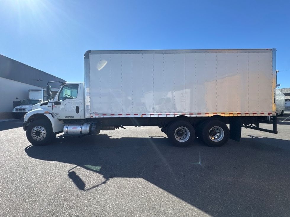 Medium Duty Box Truck-Light and Medium Duty Trucks-International-2020-MV607-South Plainfield-NJ-180,230\n\t\tmiles-$ 48,500 - Image 4