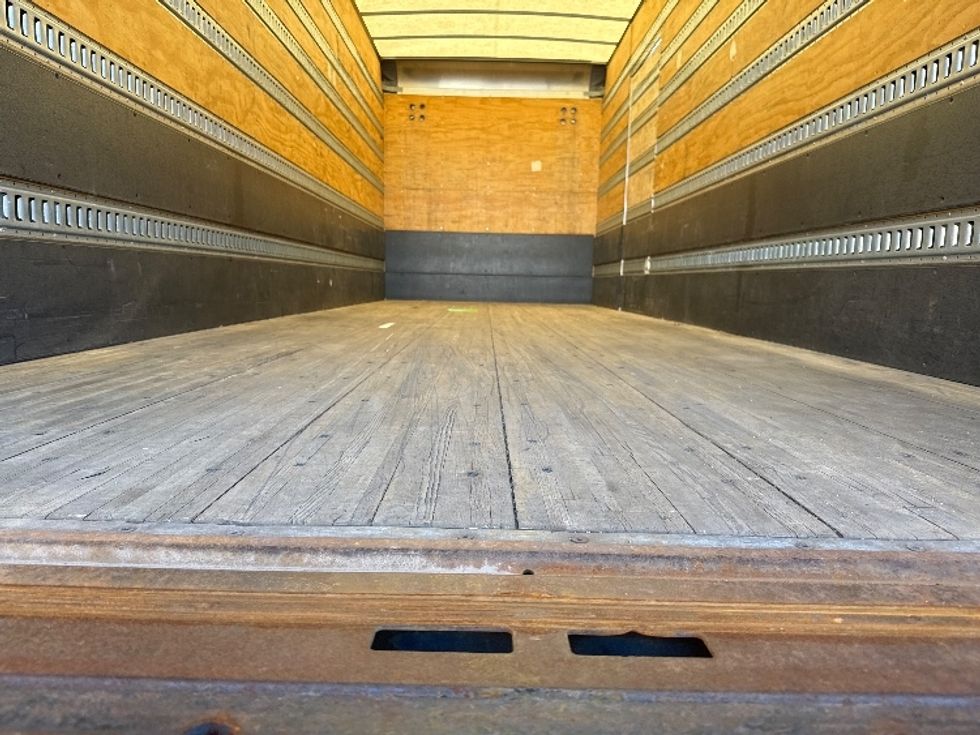 Medium Duty Box Truck-Light and Medium Duty Trucks-International-2020-MV607-South Plainfield-NJ-180,230\n\t\tmiles-$ 48,500 - Image 9