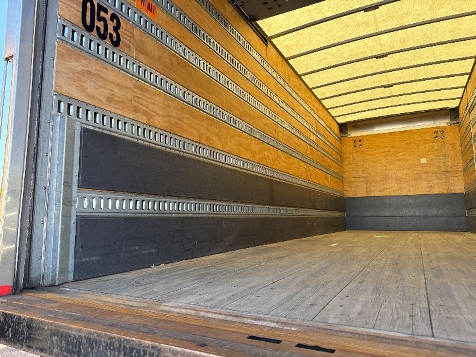 Medium Duty Box Truck-Light and Medium Duty Trucks-International-2020-MV607-South Plainfield-NJ-180,230\n\t\tmiles-$ 48,500 - Image 10